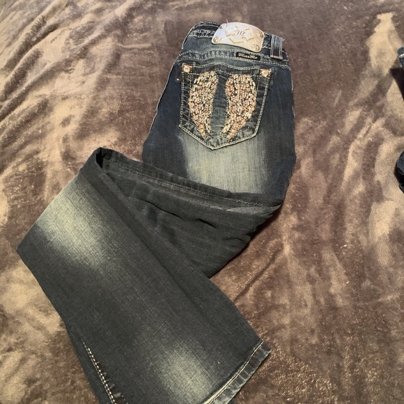 Jeans - Picture 3 of 4